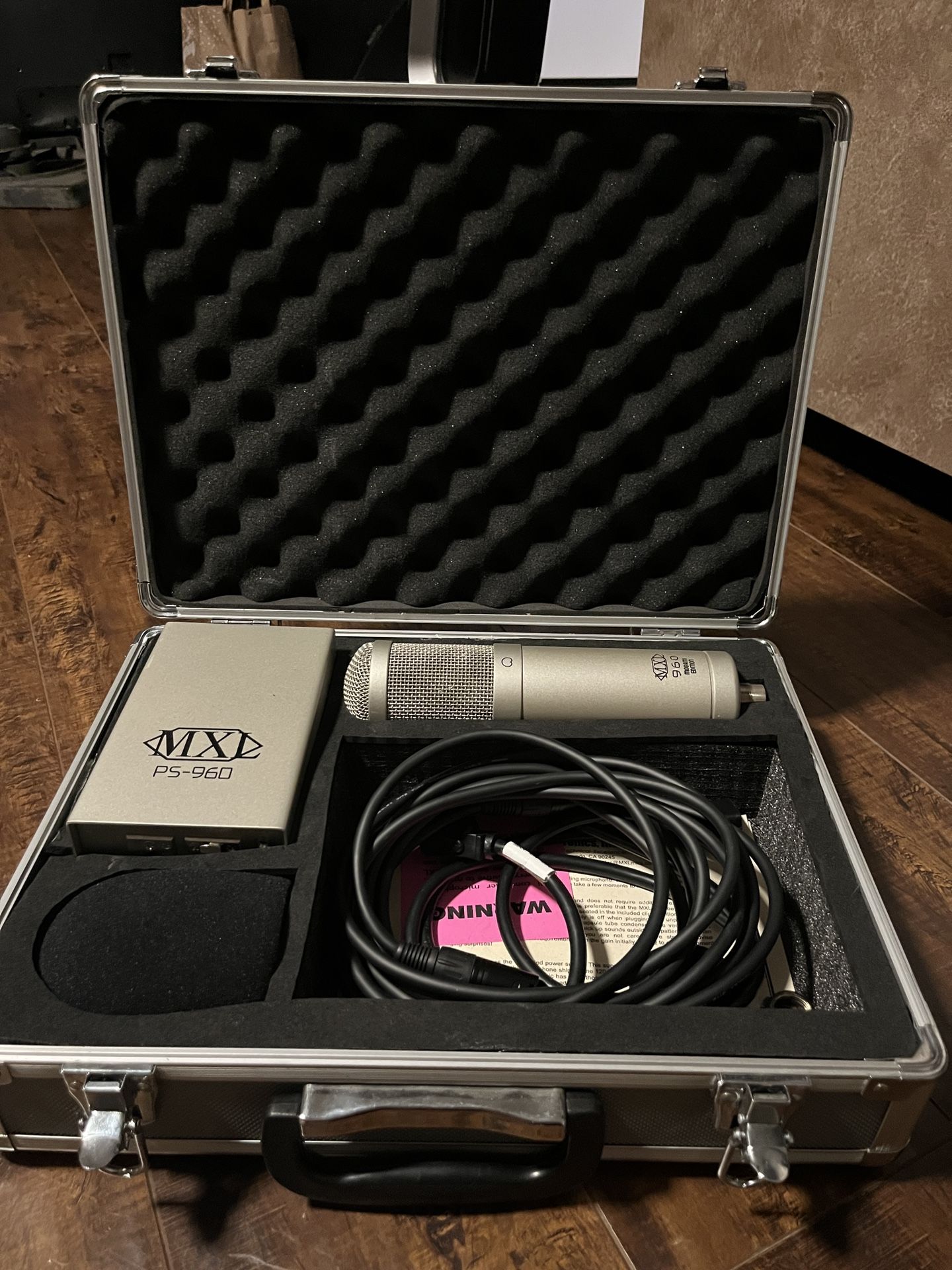 MXL 960 Tube Condenser Mic Mogami Edition