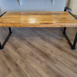 Exquisite Custom Hand Crafted Live Edge Dining Table.  Must Go NOW