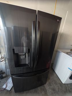 LG Smart Counter Depth 3-Door French Door Refrigerator with Bottom Freezer