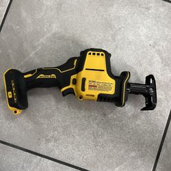20 V Dewalt Hacksaw