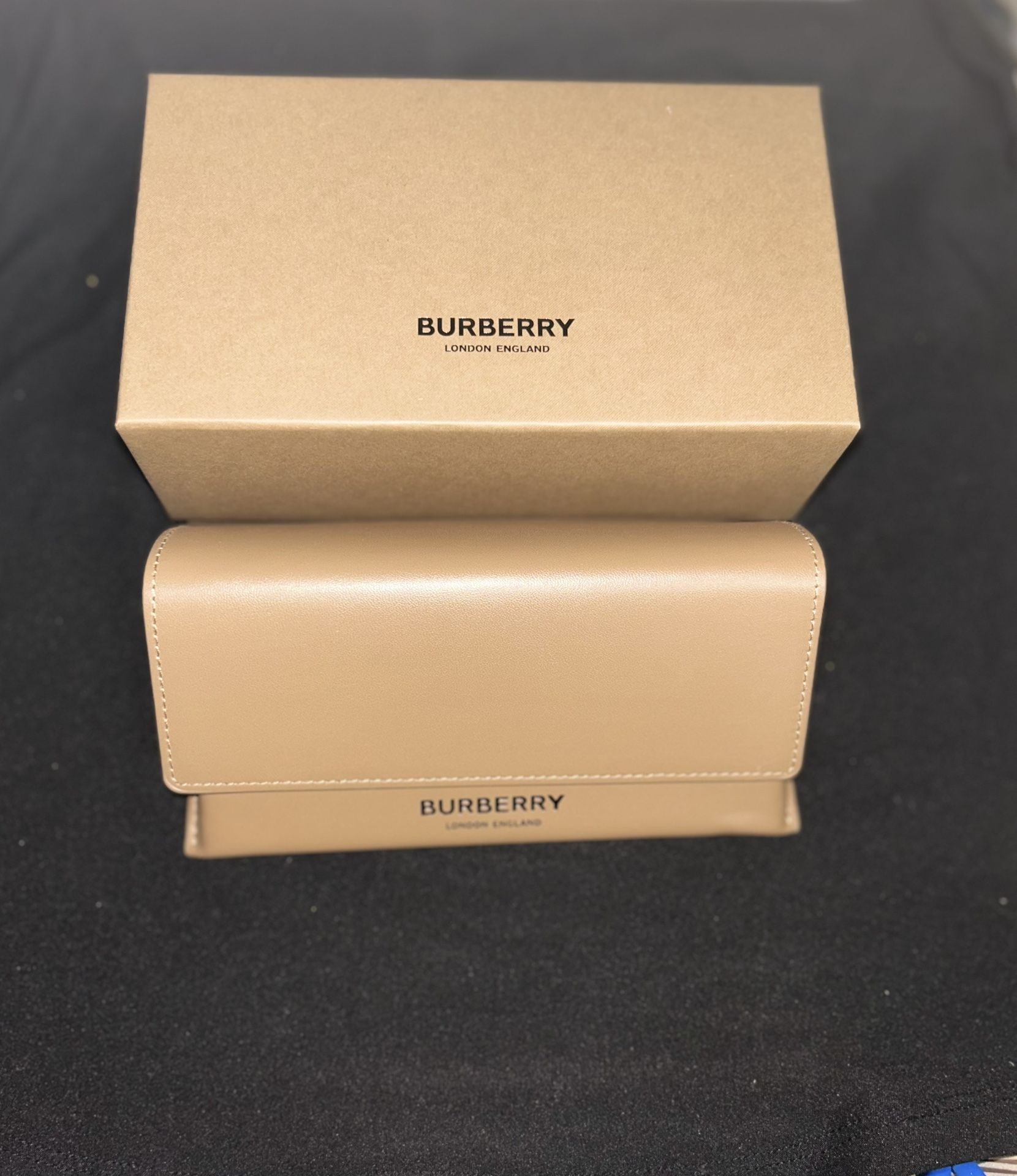 Burberry Sunglasses- Unisex