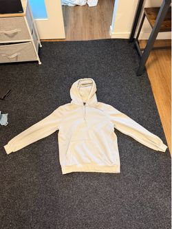 H&M cream hoodie with pockets Size M #hoodie #loungewear