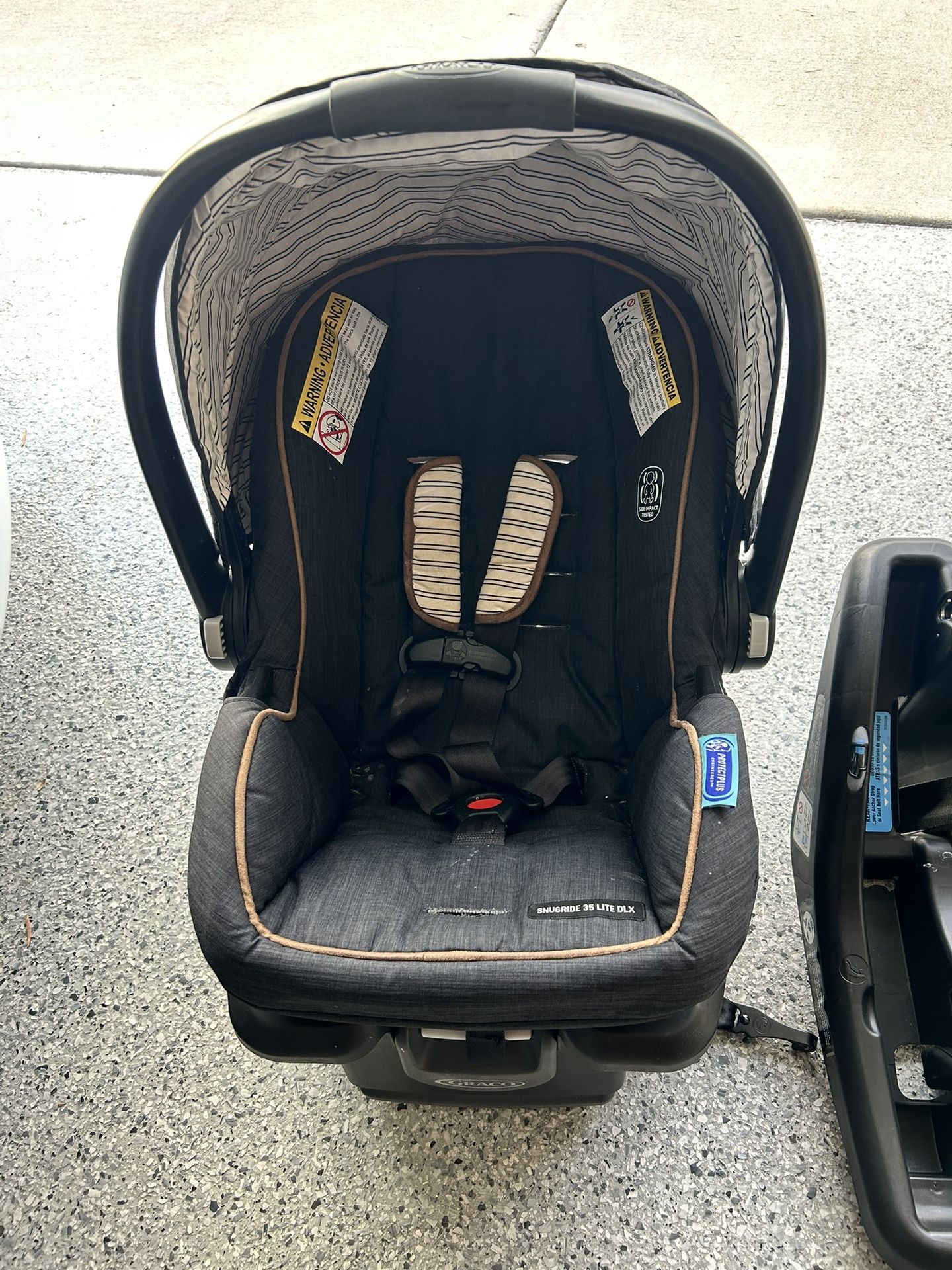 Graco Infant Car seat