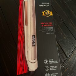 Remington Shine Therapy 1 inch Hair Straightener Iron