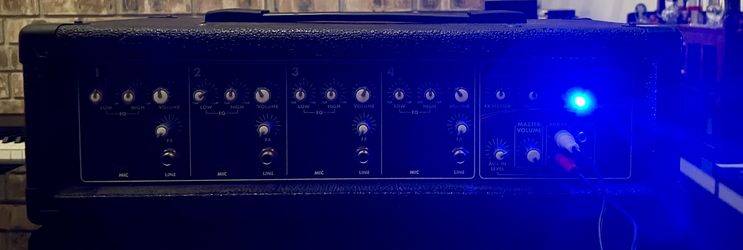 Harbinger HA60 Power Amplifier 60 Watt 4 Channel Mixer & Harbinger HA 60 P.A. Speakers