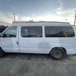 2005 Ford E-150