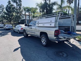 Dodge Ram 2500Extended Cab Work Truck