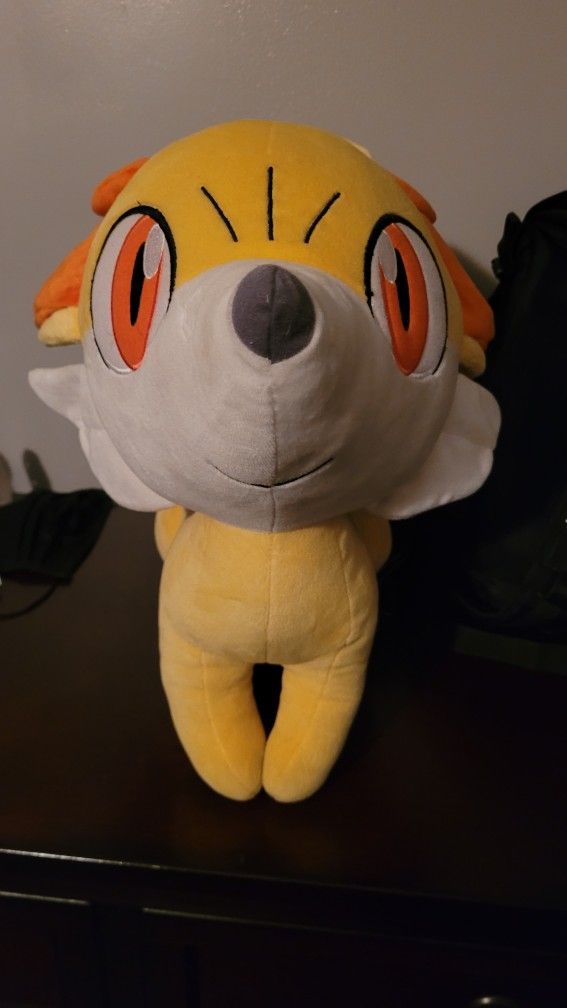 Fennekin Plushie(Giant)