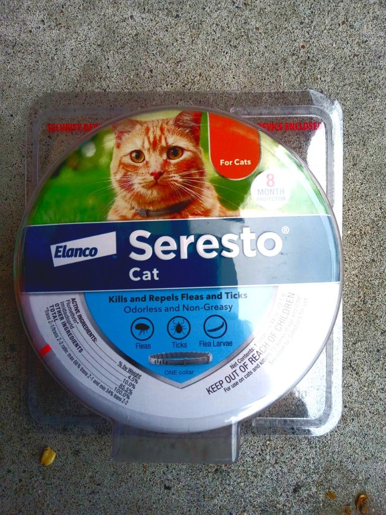Seresto flea and tick collar for cats
