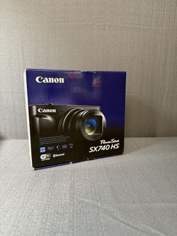New Canon PowerShot SX740HS point and Shoot Camera
