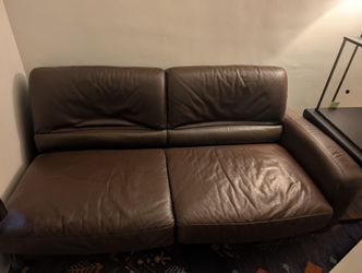 Free couch w pull out bed
