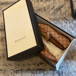 Authentic Supreme GG Gucci Loafers 