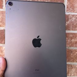 ipad air 4 cellular 64 gb like new with charger and case 
