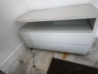 Pair of Artefacto Modern Nightstands – Frosted Glass Fronts