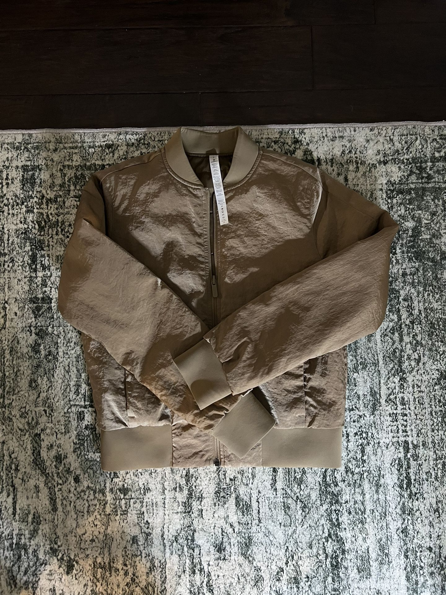 Lululemon Jacket And T-shirt Bundle 