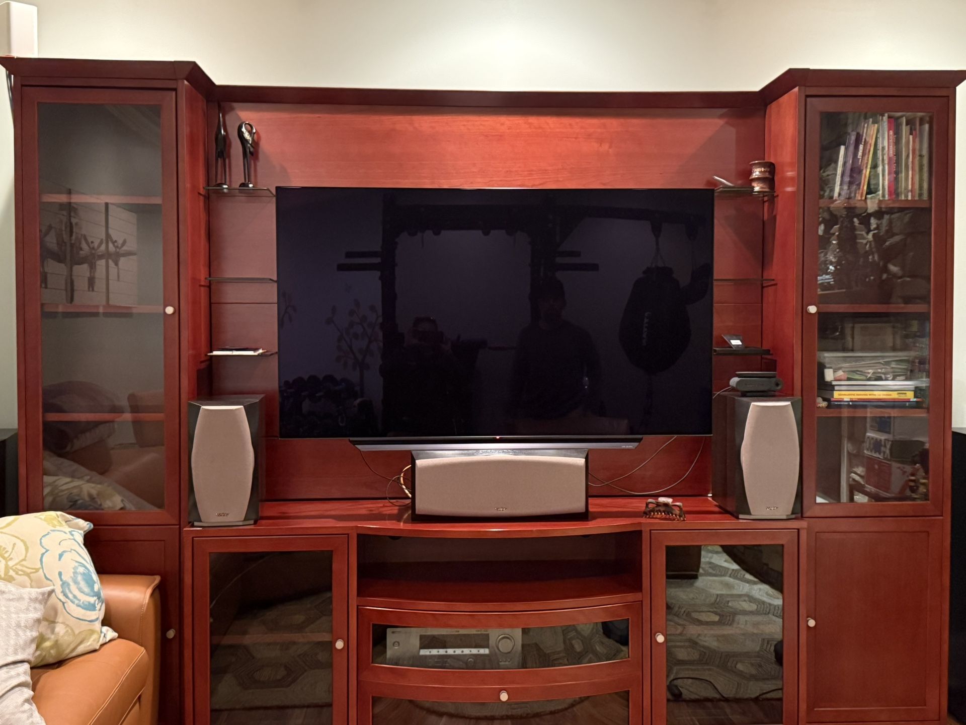 Dania entertainment center