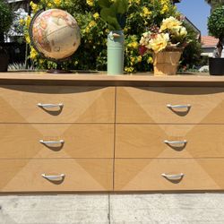 Modern 6 Drawer Dresser Chest of Drawers Furniture Great Condition