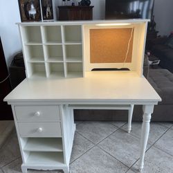 Pottery barn kids white desk deals