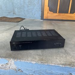 Yamaha M-35 Power Amplifier 