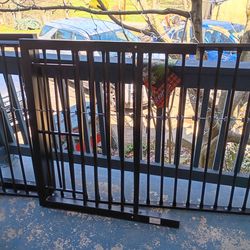 Twin metal bed frame