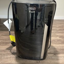 De'Longhi Pinguino 4-in-1: 700 Sq Ft Air Conditioner, Heater, Dehumidifier, and Fan