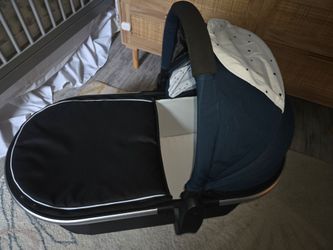 Mockingbird Bassinet