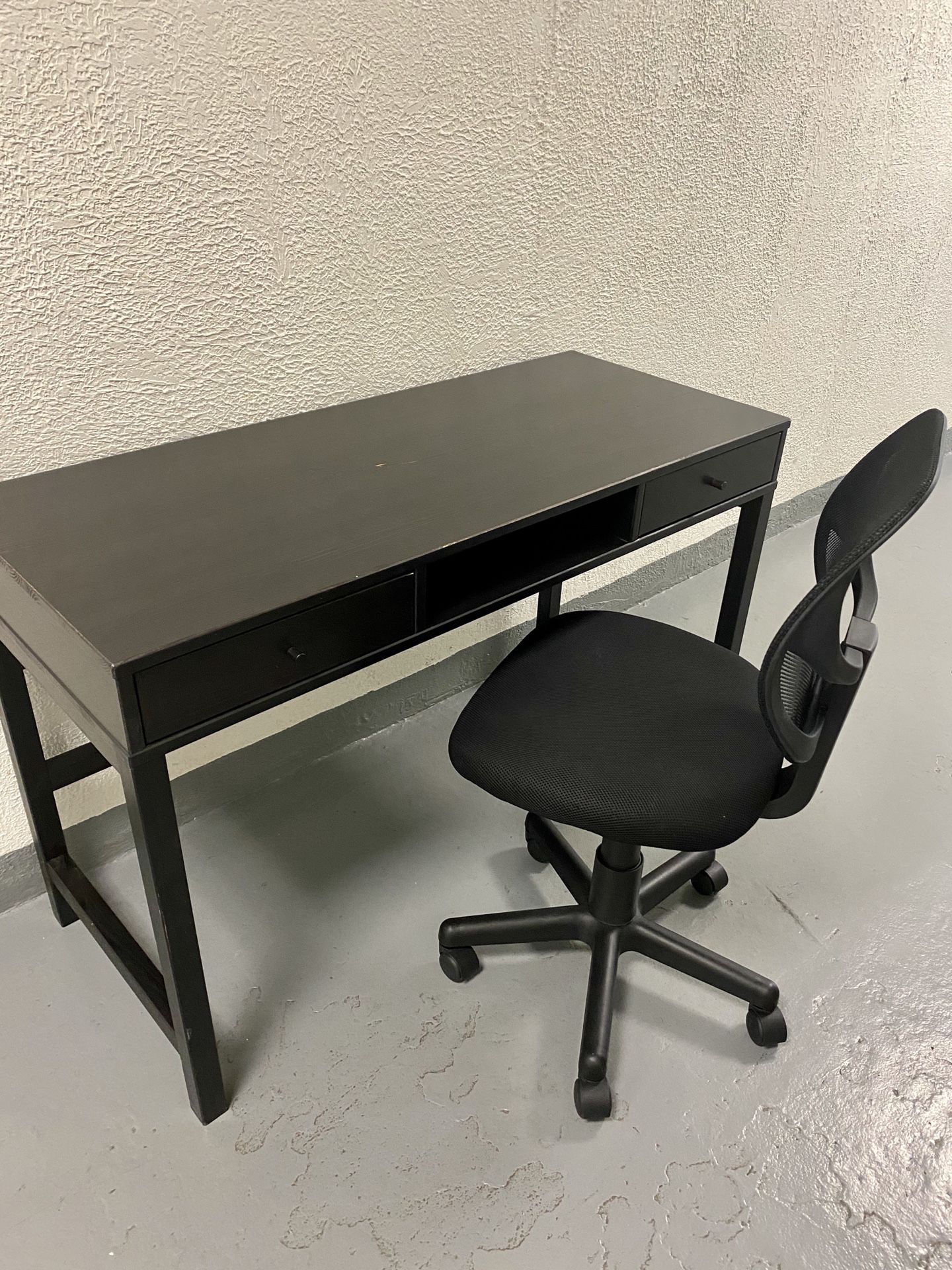 REAL WOOD DESK AND OFFICE CHAIR. Move out sale!