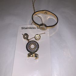 Jewelry Set Necklace Bracelet Earrings Ring 