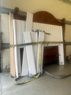 Full size bed frame *like new*