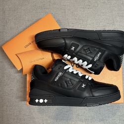 LV Skates Size 7 Box,Receipt 