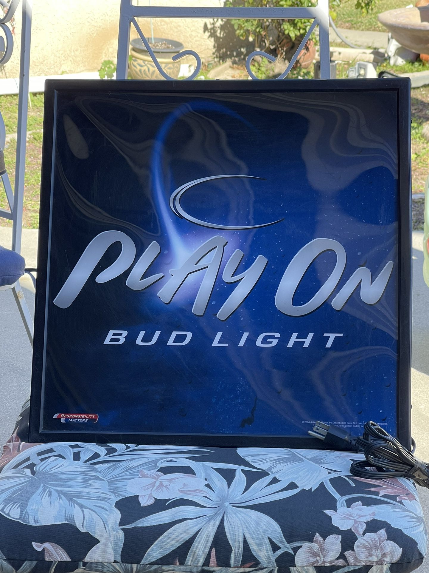 Beer Sign / BUD LIGHT “PLAY ON” 
