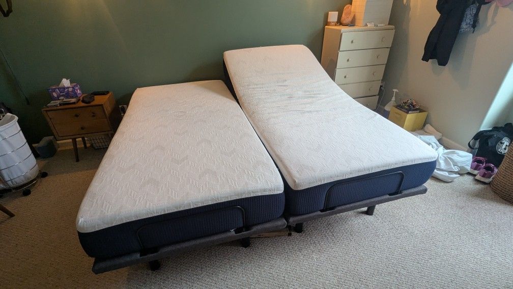 Split King Adjustable bed frame and mattresses *Read Description*