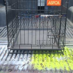 MEDIUM PET KENNEL  (ASPCA)