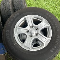 JEEP Original Wheels With Tires
