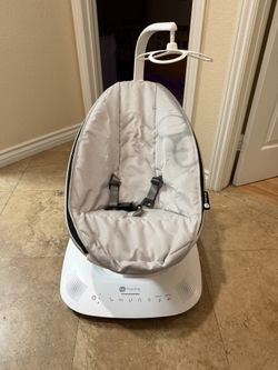 MamaRoo 4moms