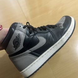 Nike Jordan 1 Shadows (2018) Size 9