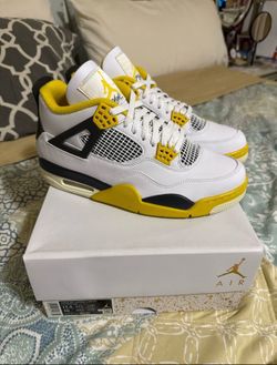 Jordan Retro 4 OG 'Vivid Sulfur'  Brand New, Size 10 Men / 11.5 Women