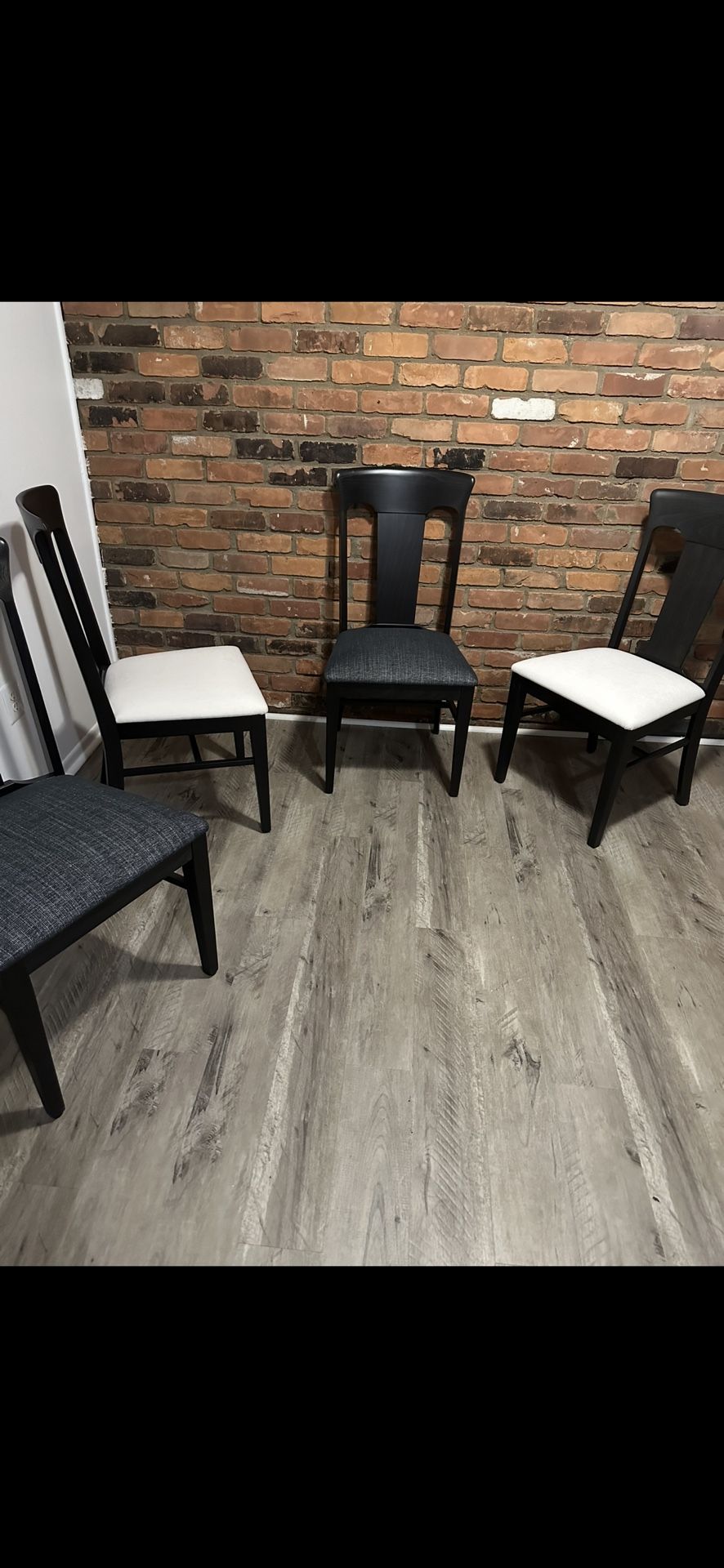 Dinning Room Table And Chairs