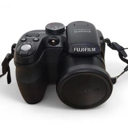 Fujifilm FinePix S1000fd 10.0MP 12X Zoom Digital  Camera Black WORKS w/strap