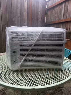 Keystone KSTAW12CE 12,000 BTU Window Air Conditioner