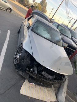 bmw e90 2006 330i part out