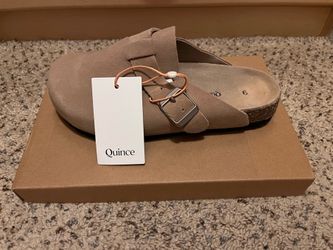 Quince Clogs (Size 9)