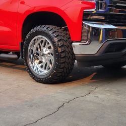 20x10 Wheels CHROME 6X139.7 FUEL D609