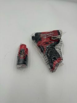 Milwaukee 1/4 in. Hex Impact Driver with 2.0 battery and charger
