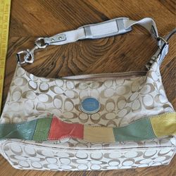 AUTHENTIC VINTAGE COACH SHOULDER BAG