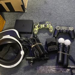 PS4  With Lots Of Extras 