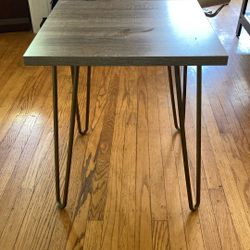 Solana Mid-Century Modern Retro Hairpin Leg End Table