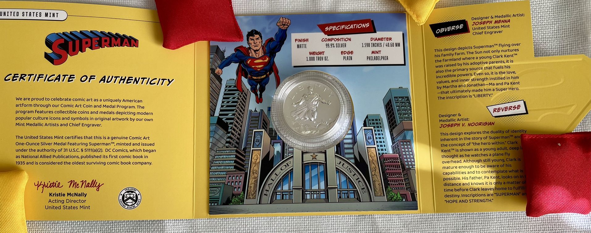 2025 - Superman.  1oz  .999 %.  Silver Medal DC Comics   - Original Box And Packing   Ltd. Coins Produced.