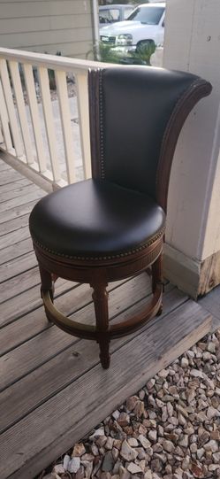 Set of barstools