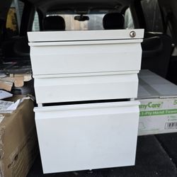 DEVAISE - 3-Drawer Mobile File Cabinet with Lock